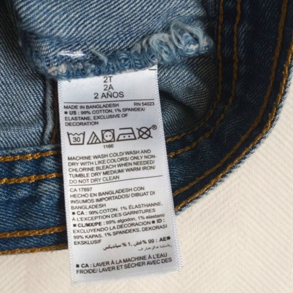 old navy denim jean vest with daisy patch 2T toddler girls - Picture 6 of 7